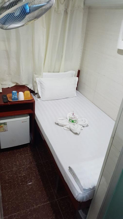 Zodiac Lodge Hong Kong Bagian luar foto